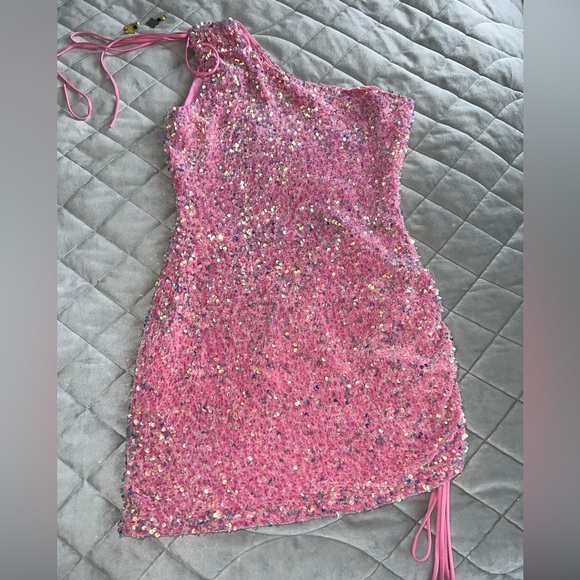 Lucy in the sky party dress - Picture 3 of 3